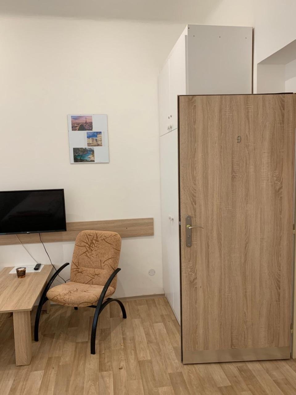 Penzion Mar Hradec Králové Exterior foto